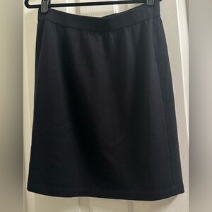St. John’s Classic Black Women's Knit Skirt great conditiontion